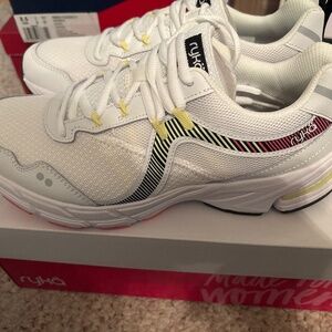 Women’s Ryka 8.5